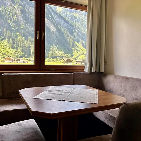 Apart-garni Alpevita Vendégház Mayrhofen