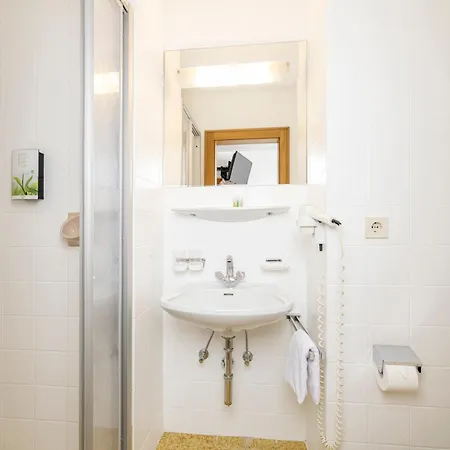 أبارت-غارني ألبيفيتا 3* مايرهوفن