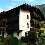 Gasthuis Apart-garni Alpevita 3*