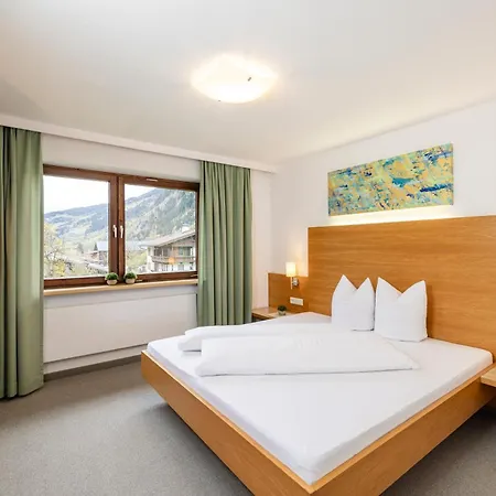 Apart-garni Alpevita Pensjonat 3*