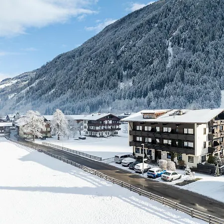 Gasthuis Apart-garni Alpevita 3*